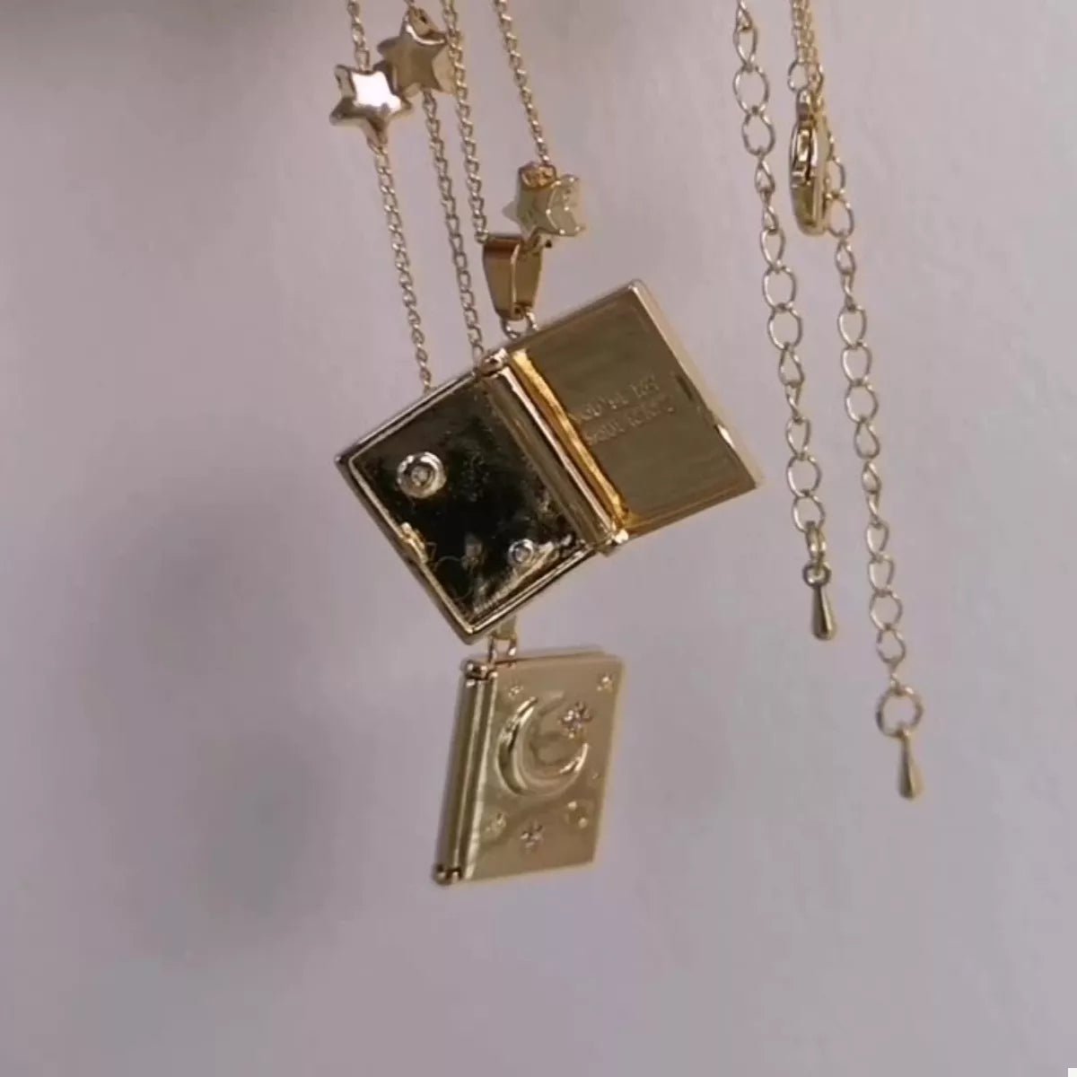 Crowned Energy CO. Gold / onesize Trendsi Jewelry 18K Gold-Plated Star Moon Zircon Lock Necklace