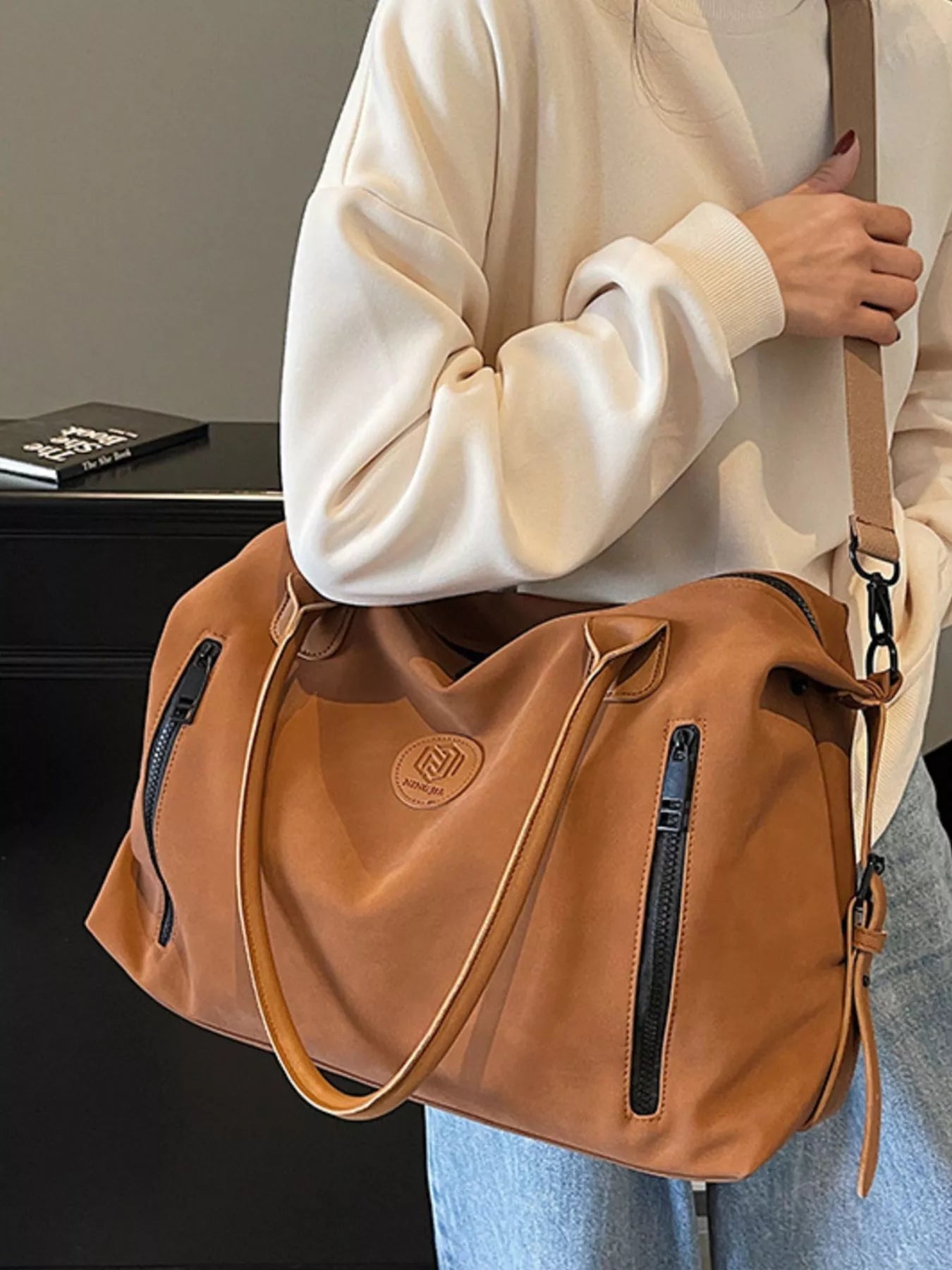 Adjustable Shoulder Strap Travel Duffel Bag - Crowned Energy CO.