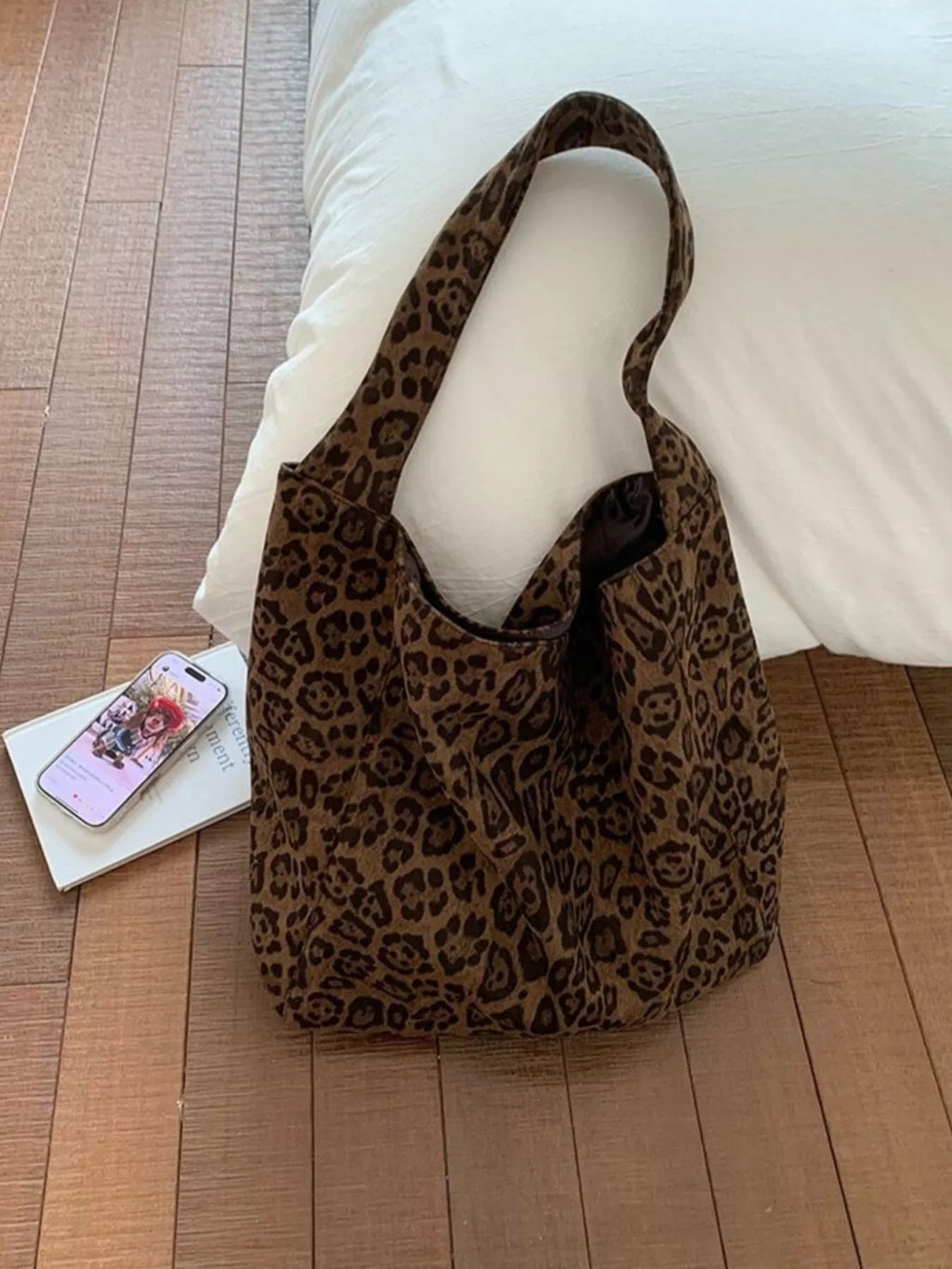 Casual Style Shoulder Bag - Crowned Energy CO.