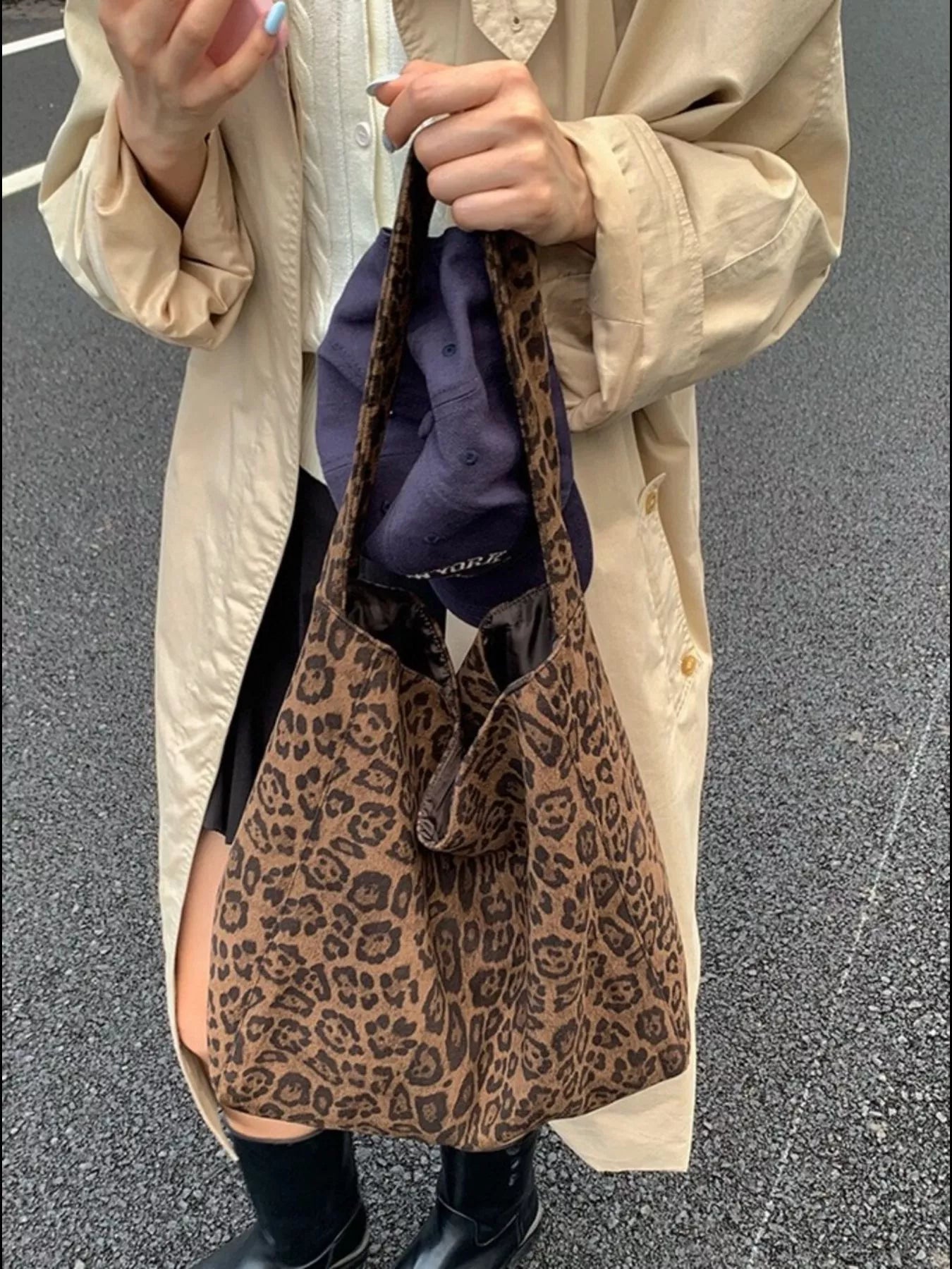 Casual Style Shoulder Bag - Crowned Energy CO.