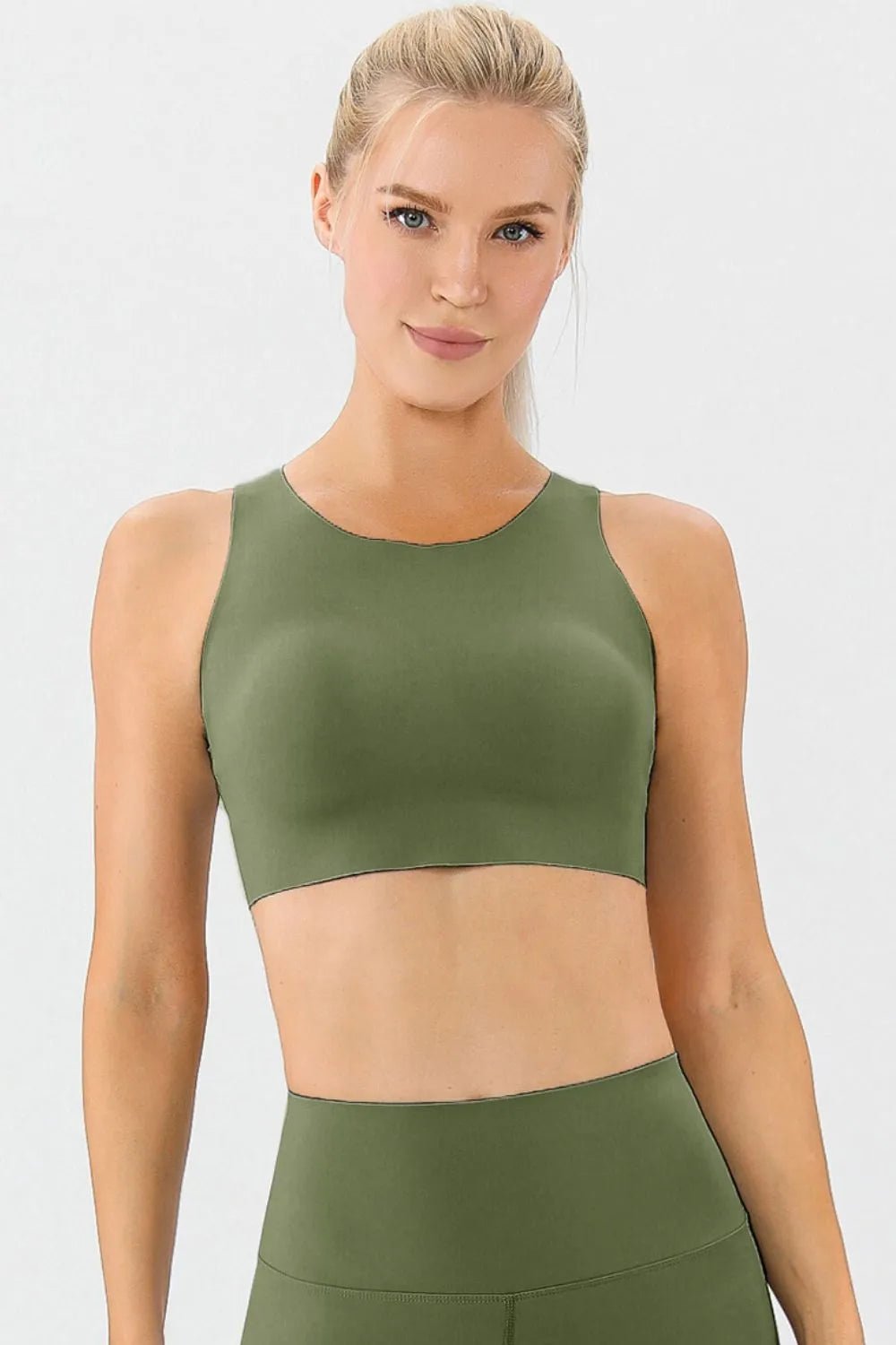 Round Neck Wide Strap Active Bra - Crowned Energy CO.